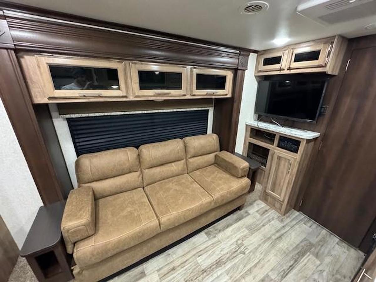 Used 2018 Jayco Jay Feather 23RD