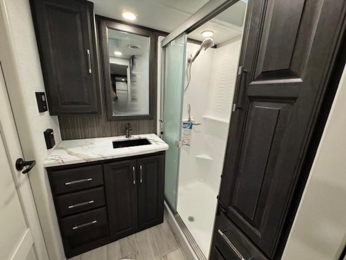 2025 Keystone RV Alpine Avalanche Edition 302RS