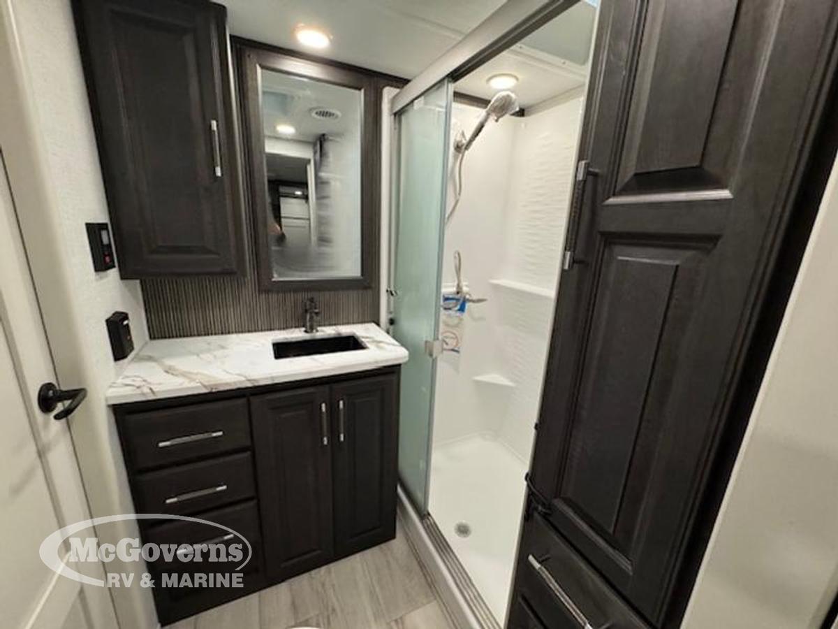 2025 Keystone RV Alpine Avalanche Edition 302RS