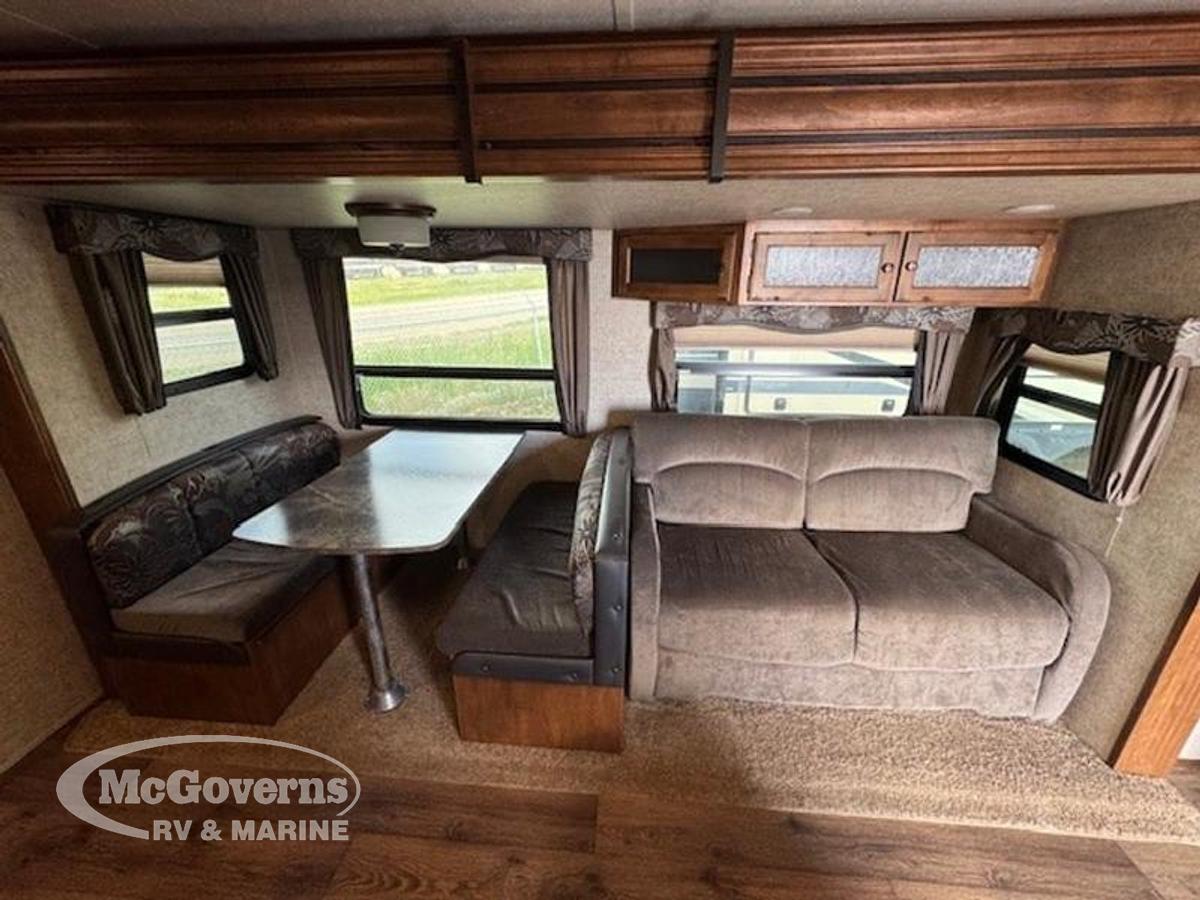 Used 2015 Keystone RV Sprinter Campfire 31BH