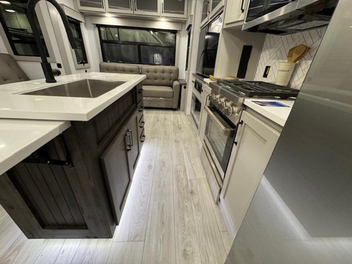 2025 Keystone RV Montana High Country 295RL