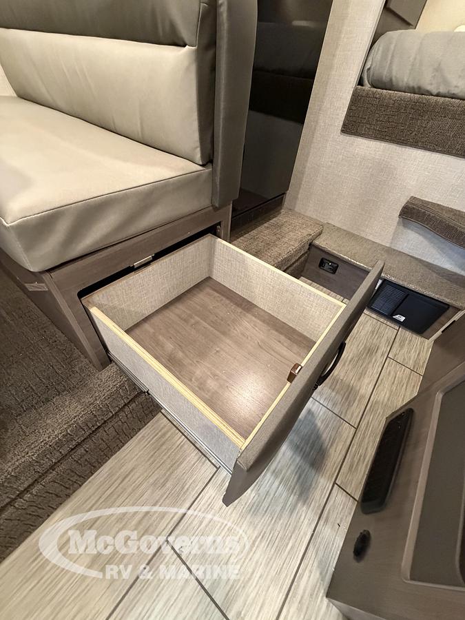 2026 Lance Truck Camper 975