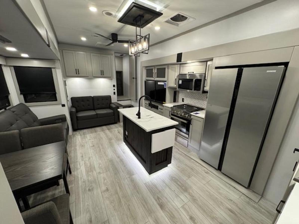 2025 Keystone RV Montana High Country 351BH