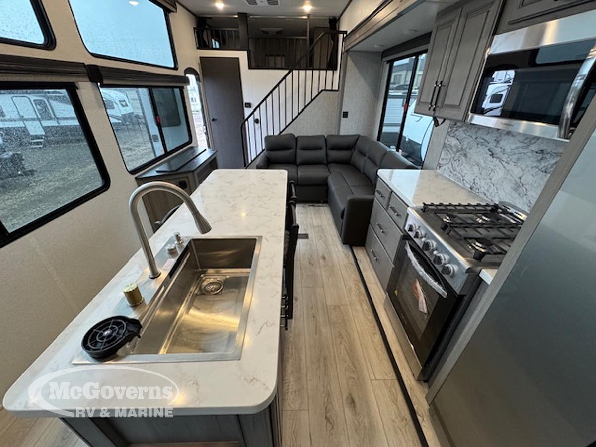 2025 Keystone RV Retreat 391HBDL