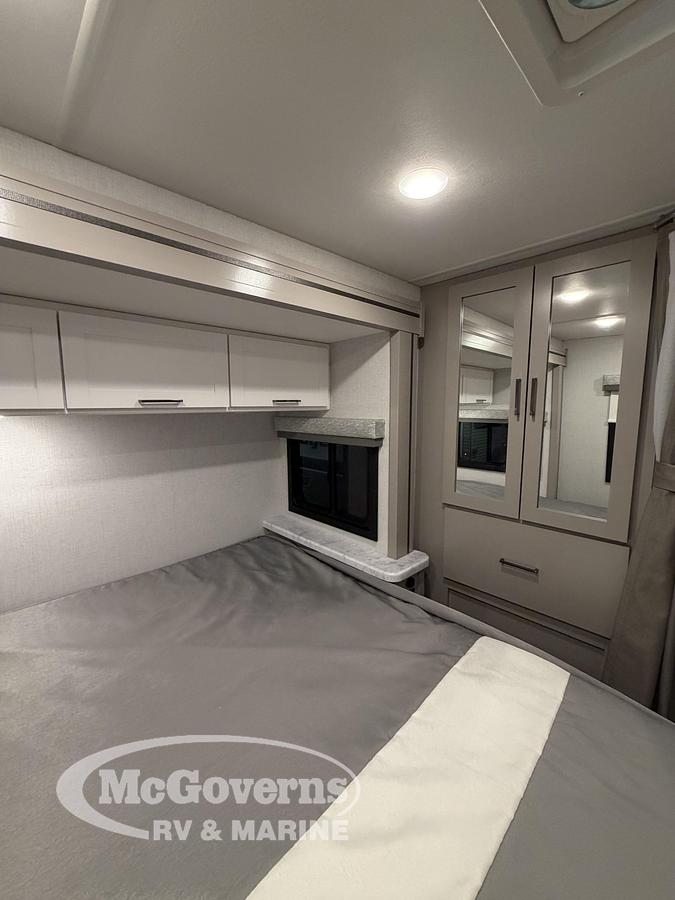 2026 Thor Motor Coach Four Winds 22z