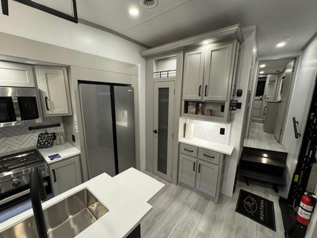 2025 Keystone RV Montana High Country 295RL