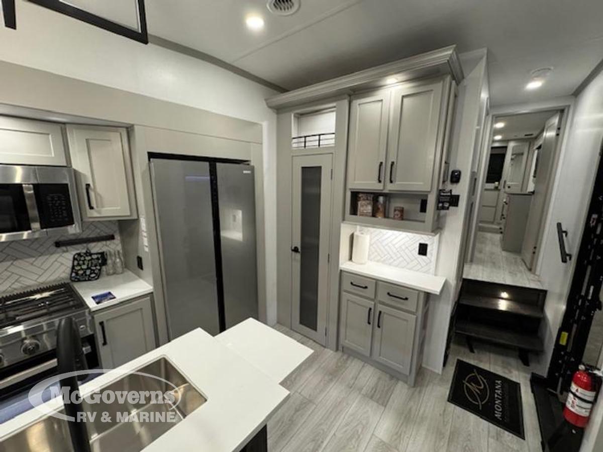 2025 Keystone RV Montana High Country 295RL