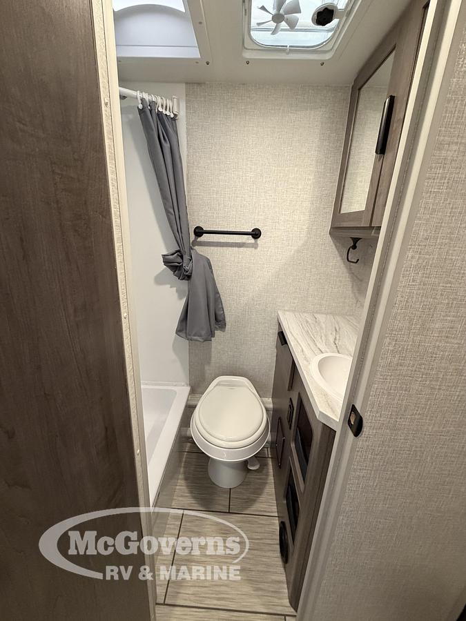 2026 Lance Truck Camper 1191