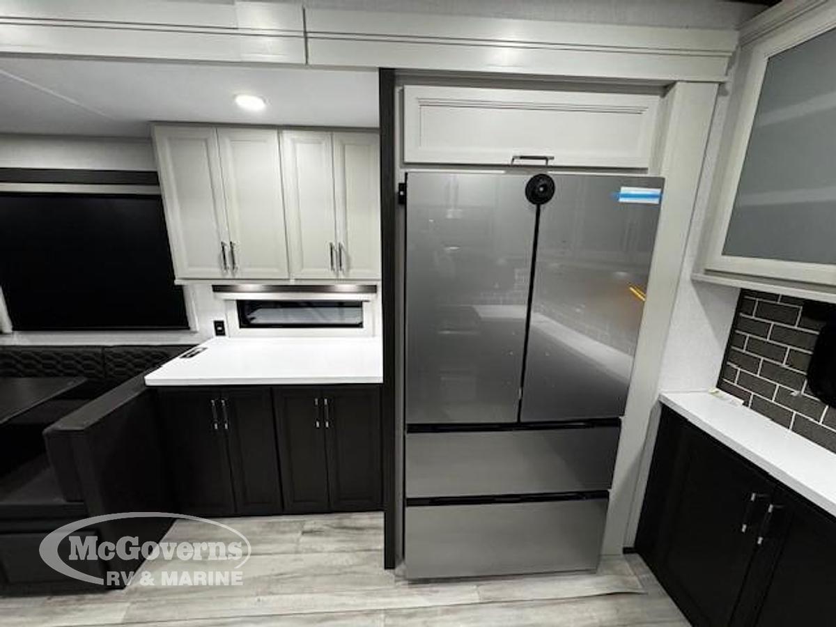 2026 Keystone RV Avalanche 379MB