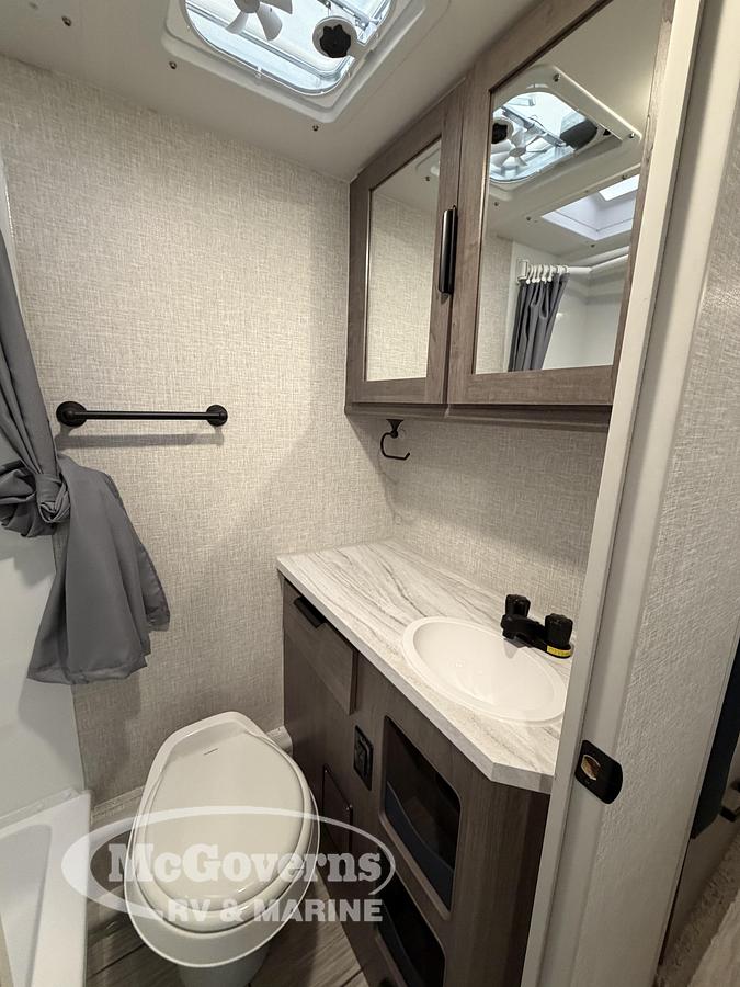 2026 Lance Truck Camper 1191