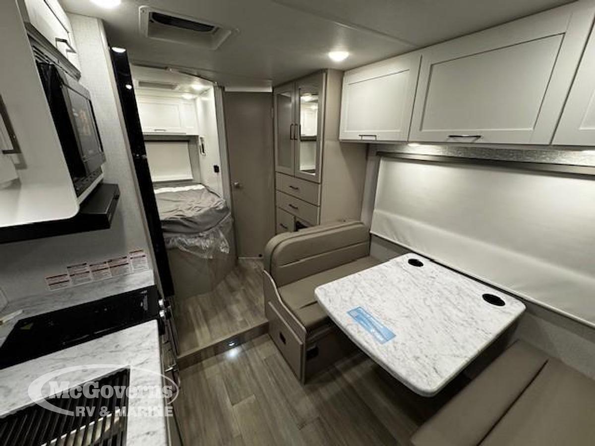 2026 Thor Motor Coach Four Winds 21z