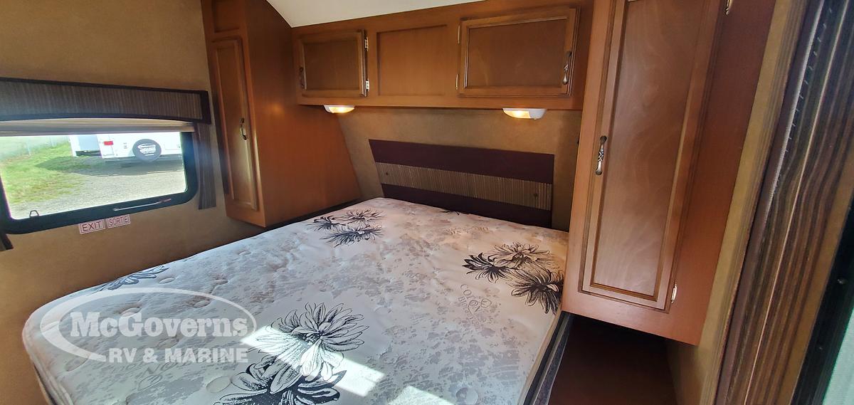 Used 2014 Starcraft RV 244DS