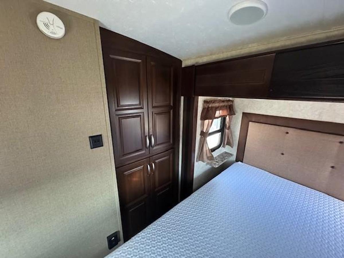 Used 2015 Keystone RV Keystone Mountaineer Mountaineer 356TBF - Dealer Stock