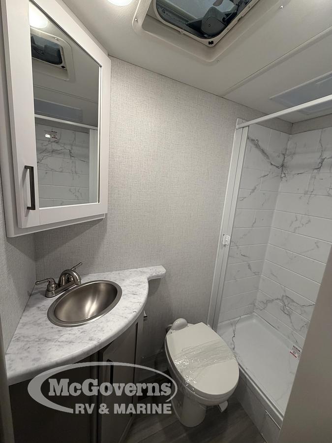 2026 Thor Motor Coach Four Winds 22z