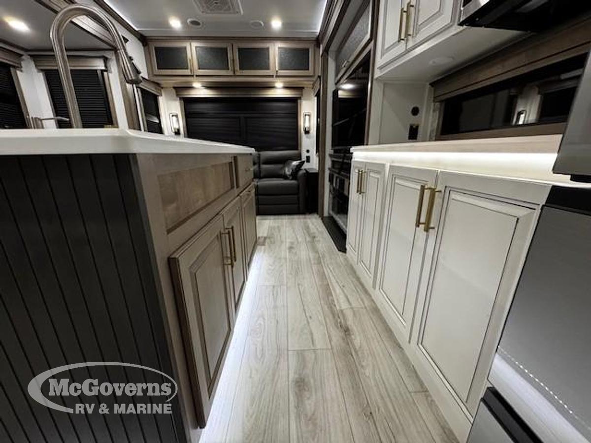 2025 Keystone RV Montana 3231CK