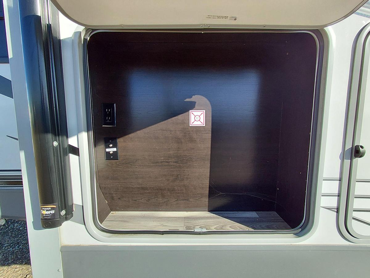 Used Highland Ridge RV Open Range Light 275RLS