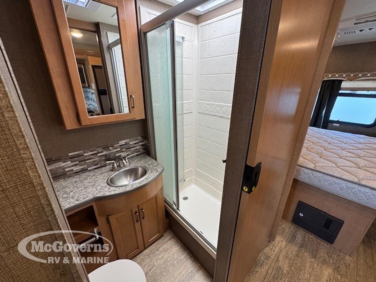 Used 2018 Thor Motor Coach Hurricane 29M