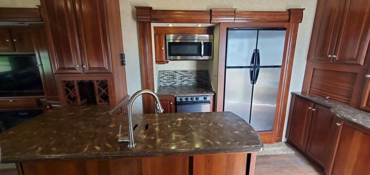 Used 2014 Forest River Cardinal 3450RL