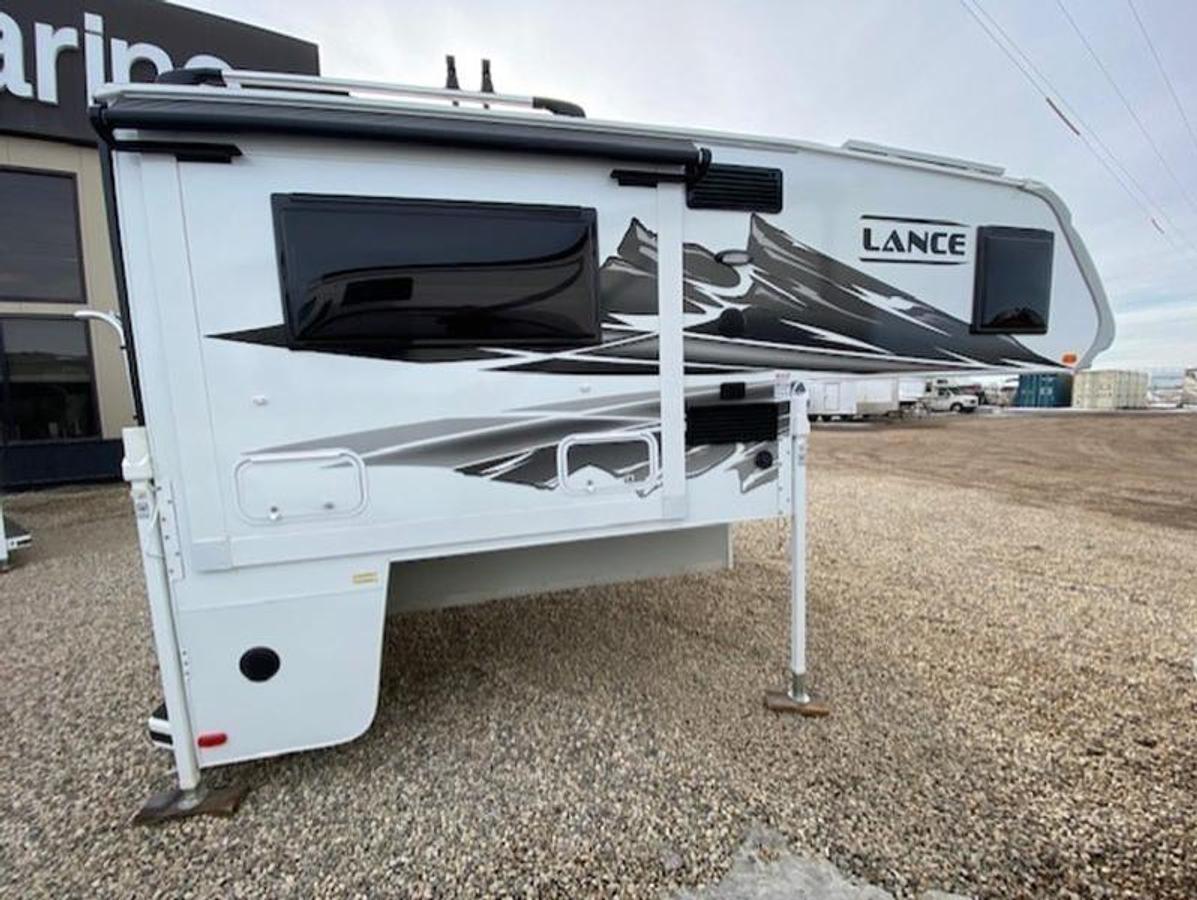 2023 Lance Truck Campers Short Bed 855S