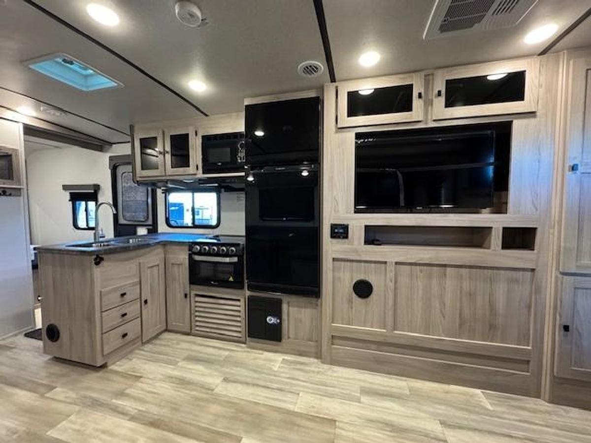 Used 2024 Coachmen 2963BH Northen Spirit