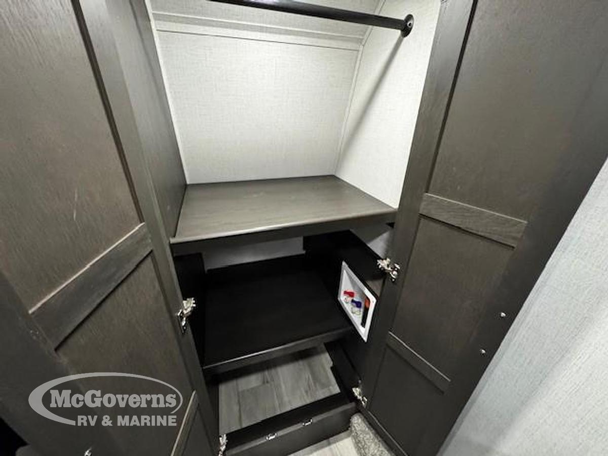 2026 Keystone RV Avalanche 379MB