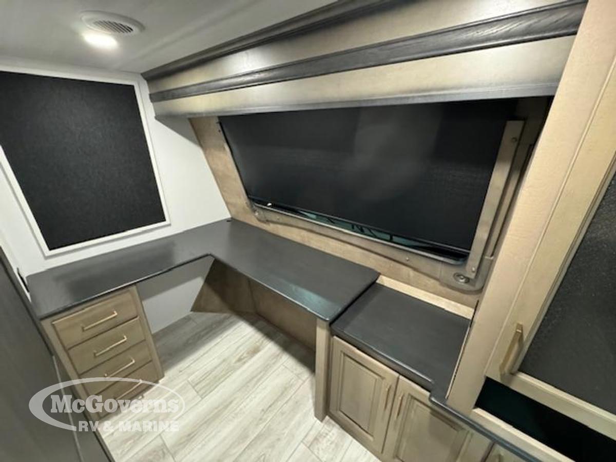 2025 Keystone RV Montana 3941FO