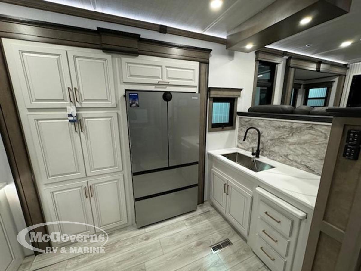 2025 Keystone RV Montana 3941FO