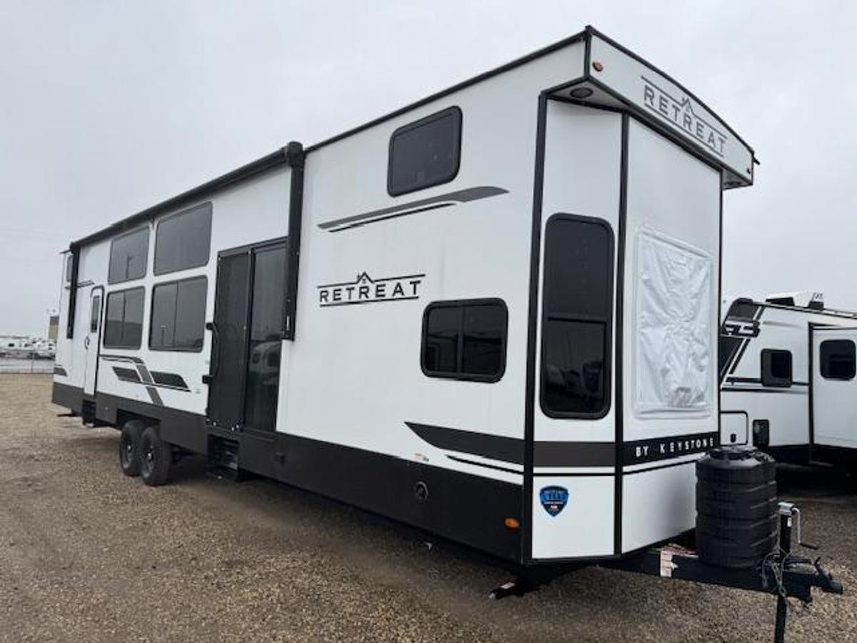 2025 Keystone RV Retreat 391HBDL