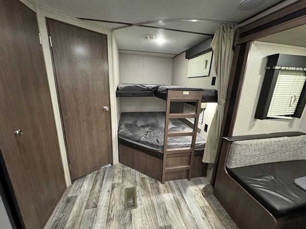 Used 2020 Keystone RV Hideout 26LHS
