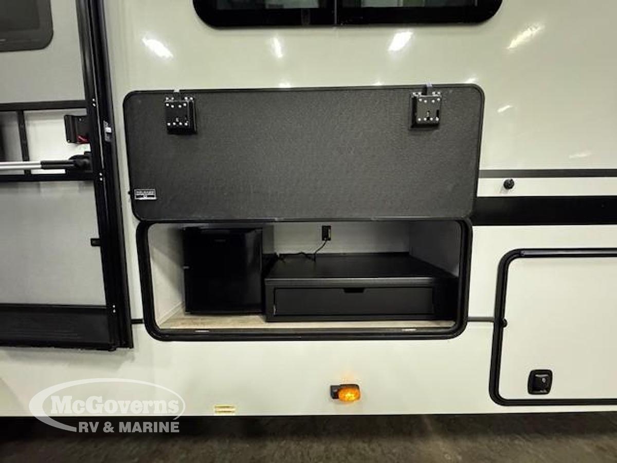 2026 Keystone RV Avalanche 379MB
