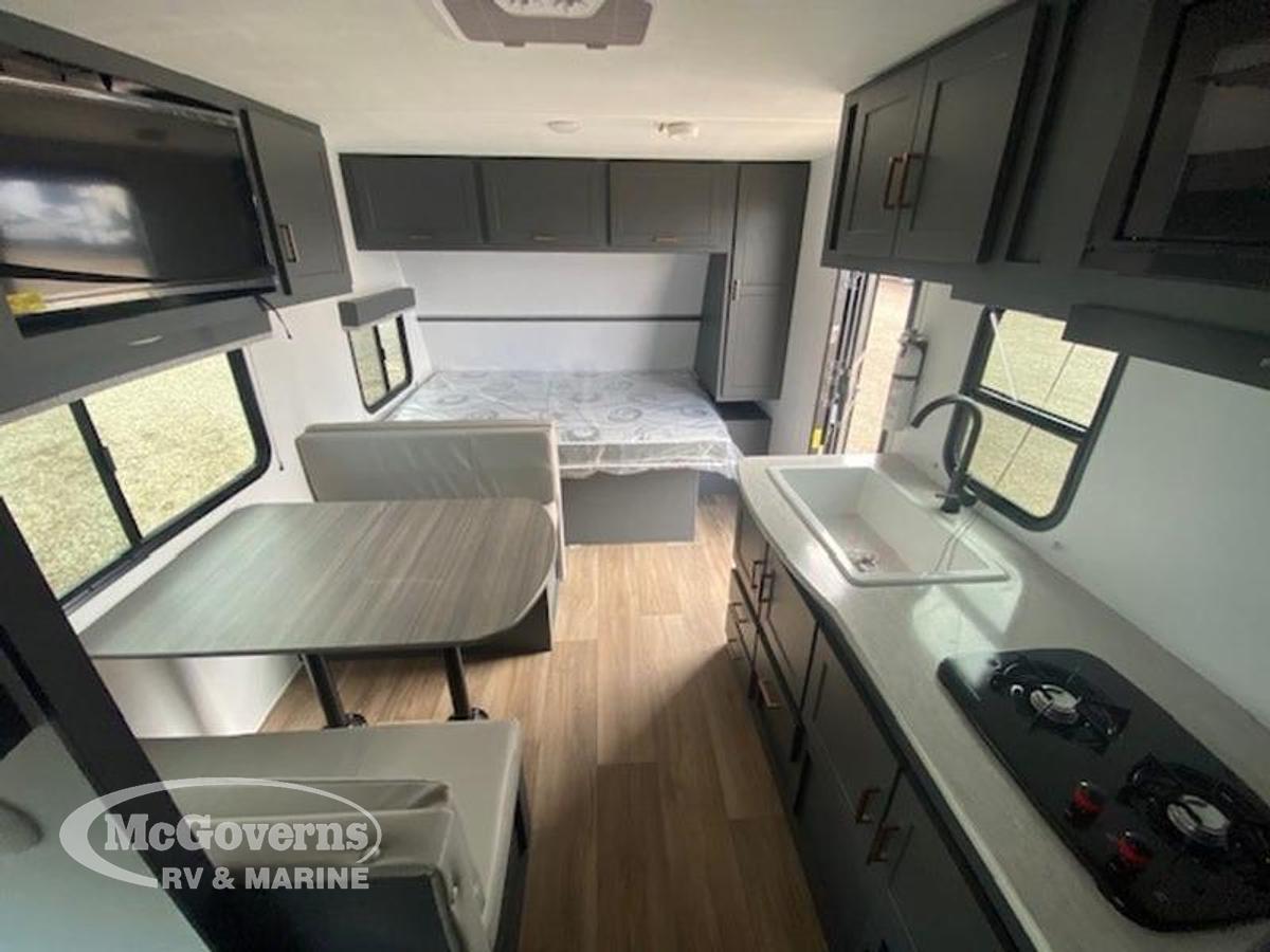 2024 Keystone RV Bullet Crossfire Single 1700BH