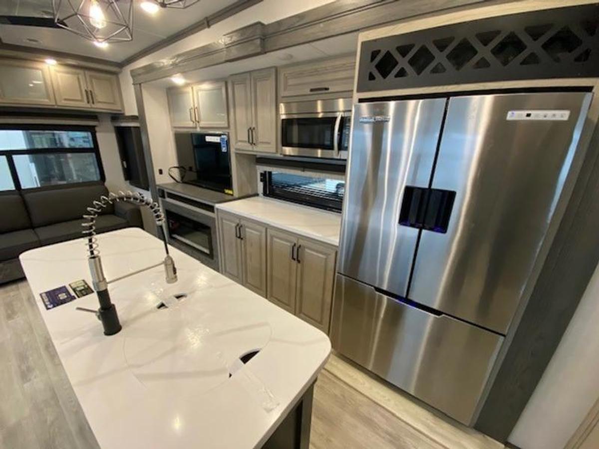 2024 Keystone RV Alpine 3011CK