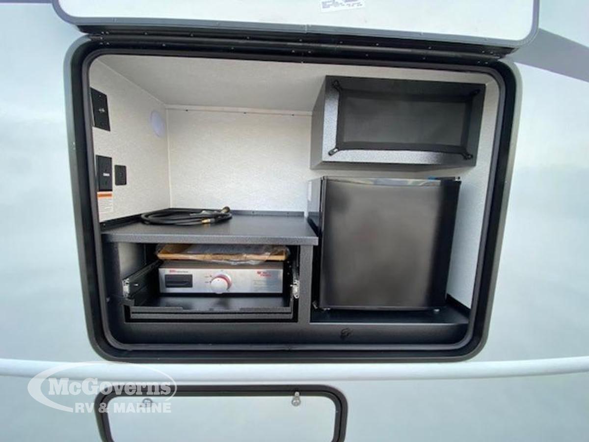 2024 Entrada East to West 2950OKF