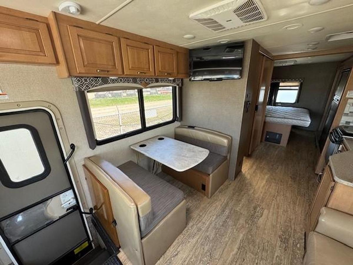 Used 2018 Thor Motor Coach Hurricane 29M