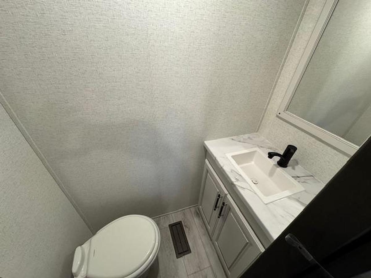 2025 Keystone RV Retreat 391HBDL