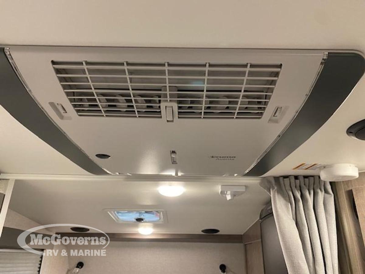 2023 Lance Truck Campers Short Bed 650