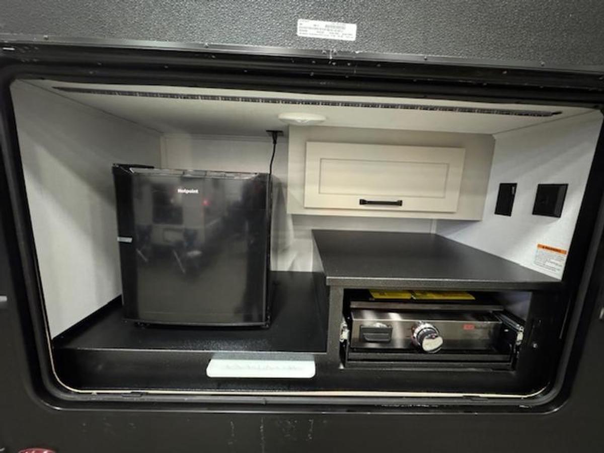 2025 Keystone RV Montana High Country 351BH