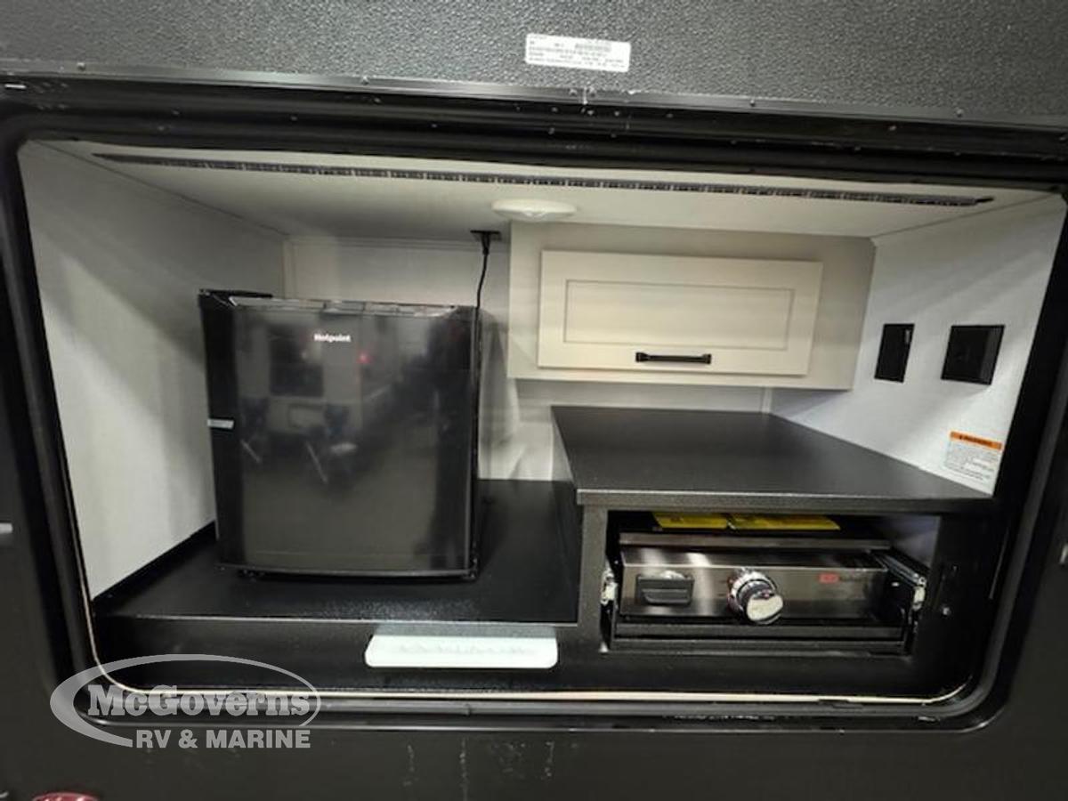 2025 Keystone RV Montana High Country 351BH