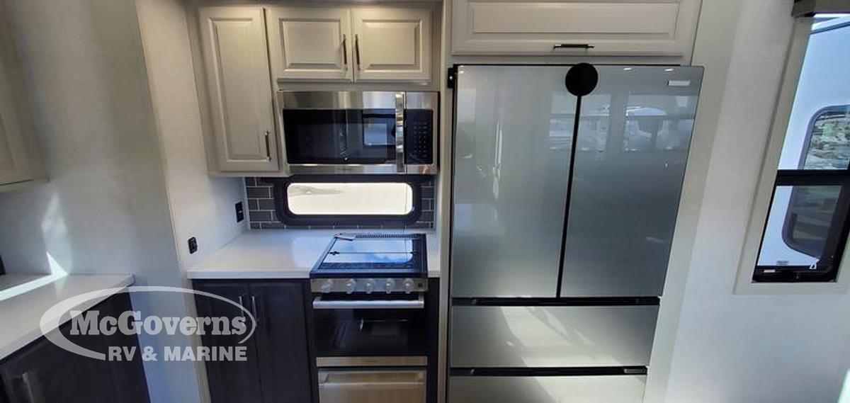 2025 Keystone RV Alpine Avalanche Edition 366LS