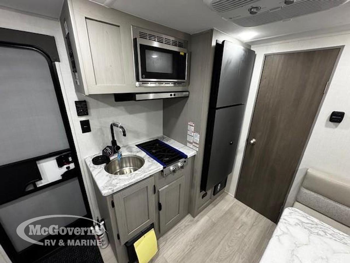 2026 Coachmen Clipper 17CFQ