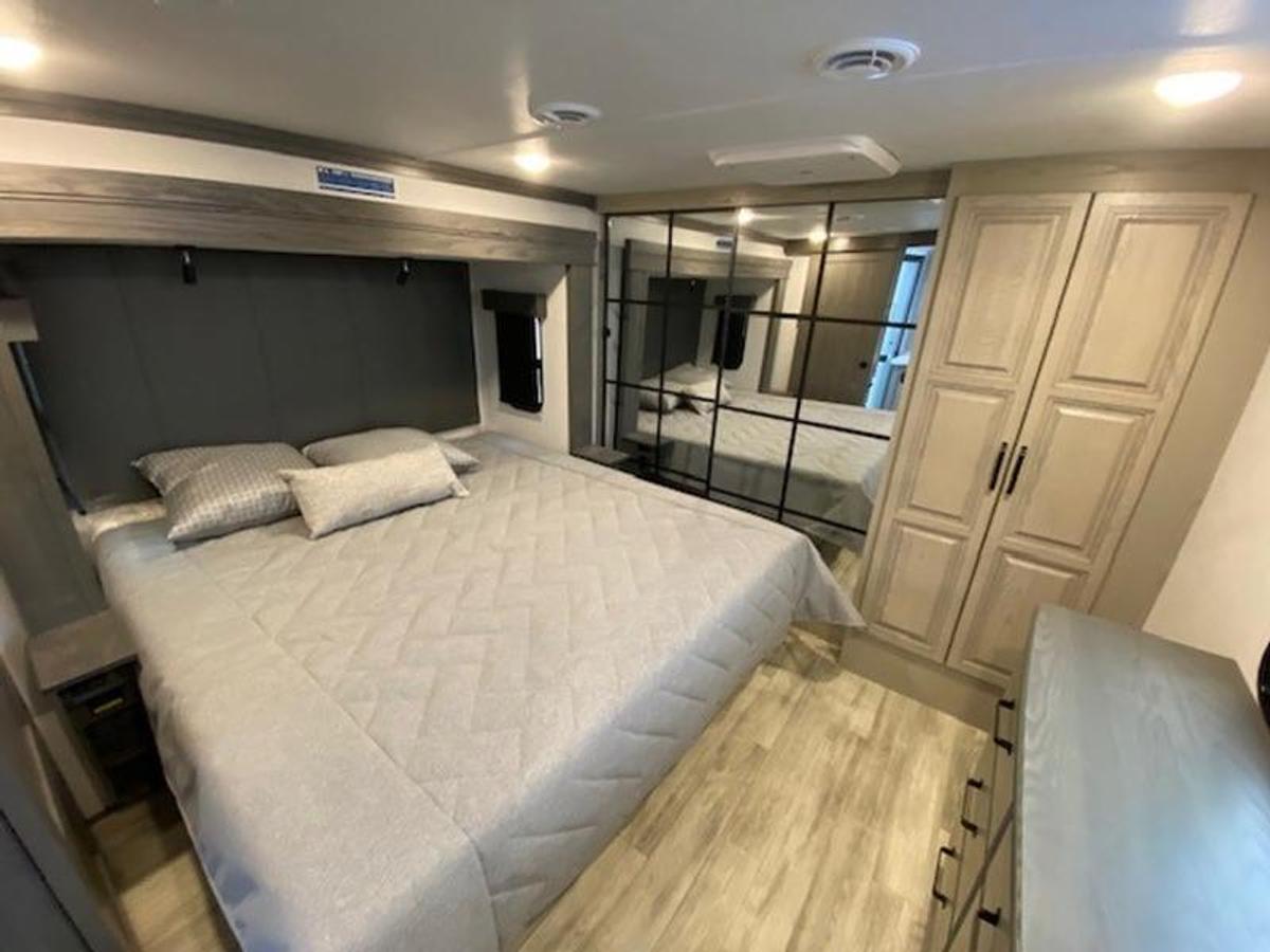 2024 Keystone RV Alpine 3011CK