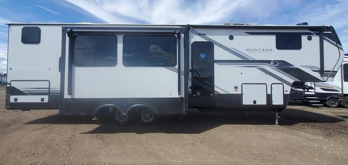 2025 Keystone RV Montana High Country 351BH