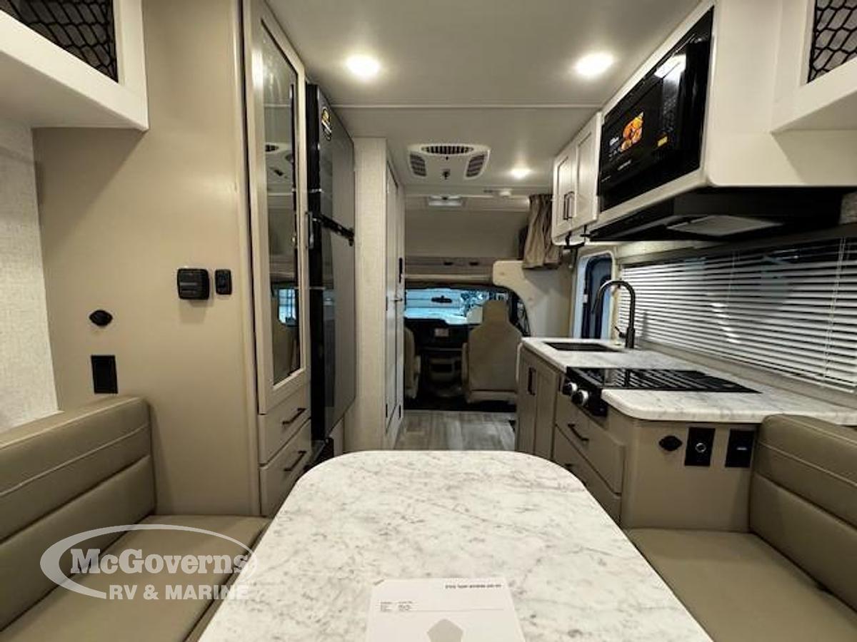 2026 Thor Motor Coach Four Winds 19z