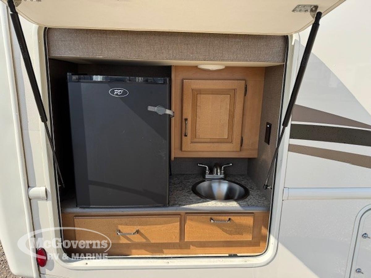 Used 2018 Thor Motor Coach Hurricane 29M