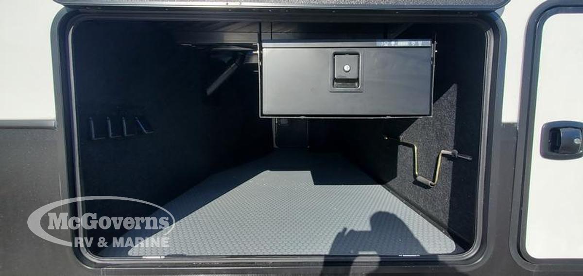 2025 Keystone RV Alpine Avalanche Edition 366LS