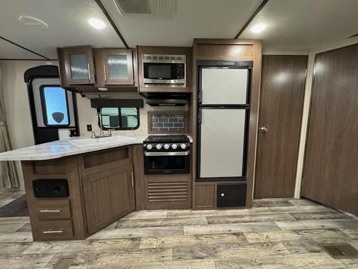 Used 2020 Keystone RV Hideout 26LHS