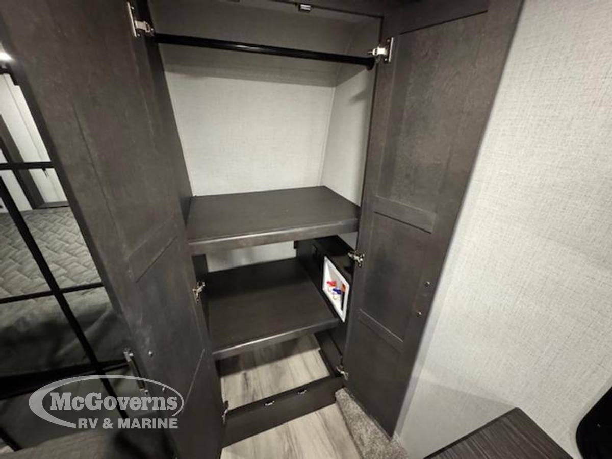 2025 Keystone RV Alpine Avalanche Edition 302RS