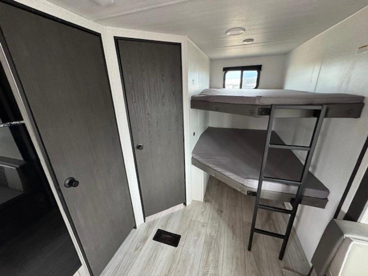 2025 Keystone RV Hideout Sport Double 261BHWE