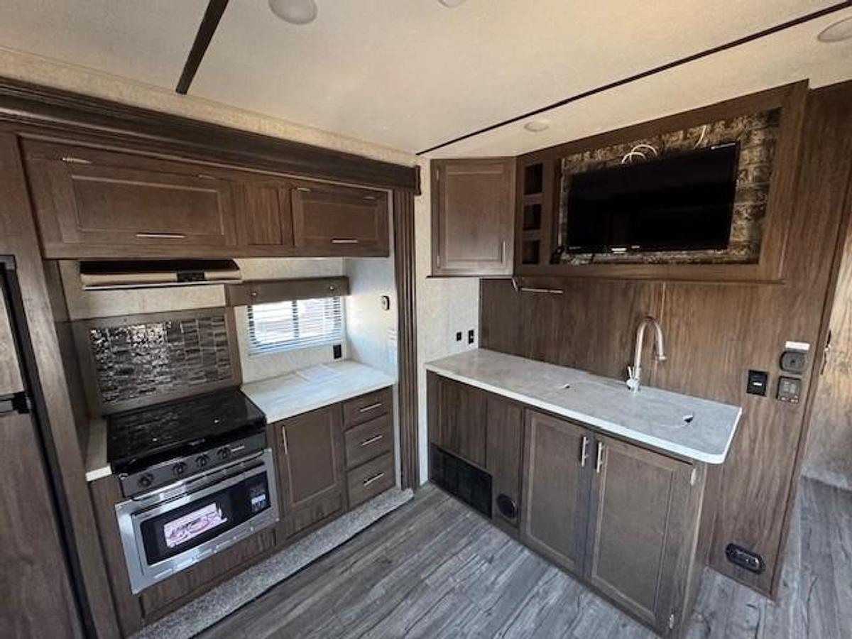 Used 2018 Forest River Wolf Pack 23Pack15