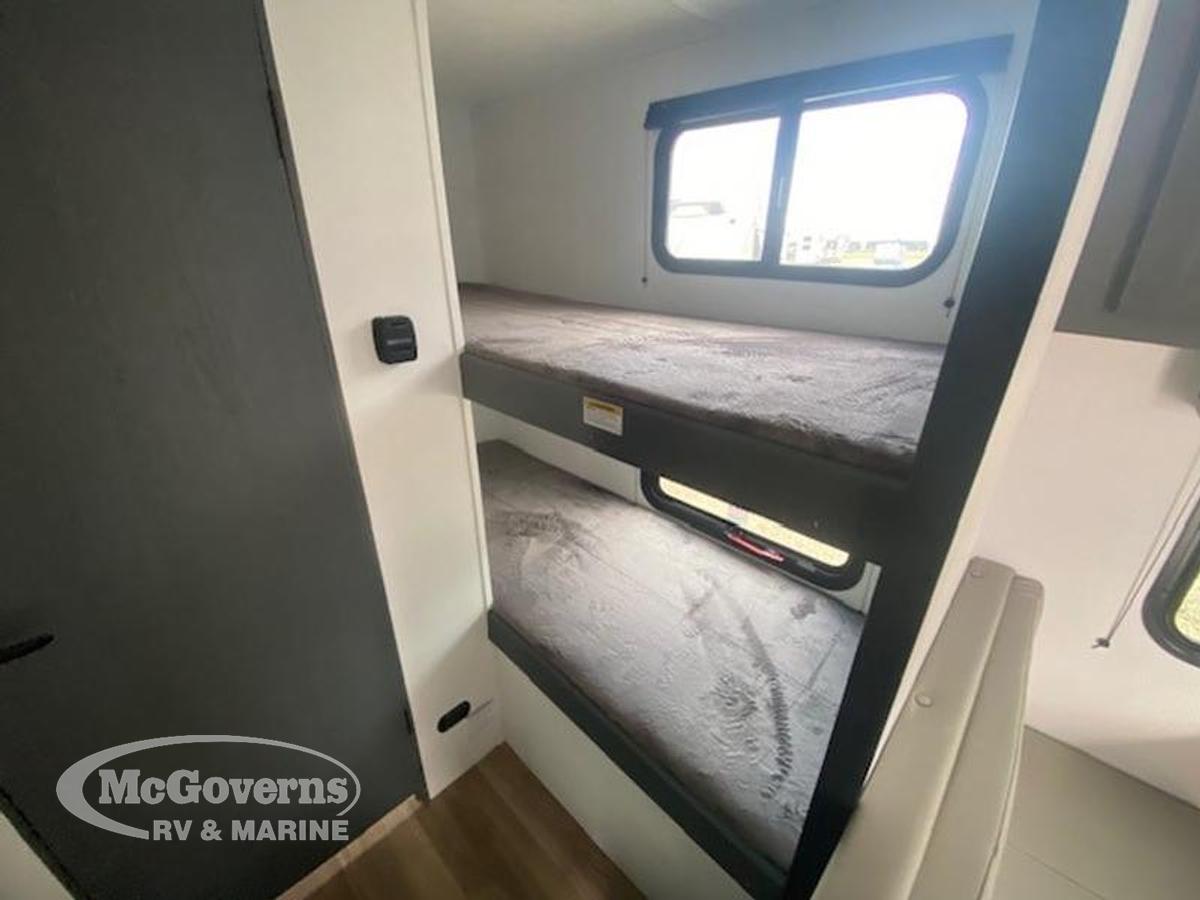 2024 Keystone RV Bullet Crossfire Single 1700BH